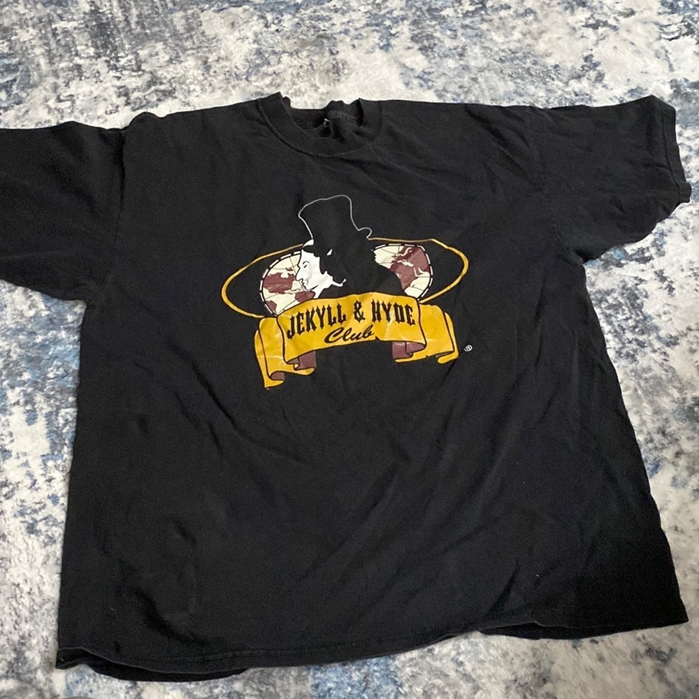 Vintage 1998 Jeckyll & Hyde Club tshirt